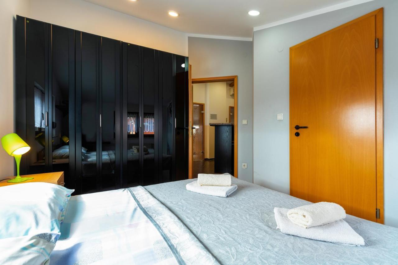 Apartments Kristina 罗维尼 外观 照片
